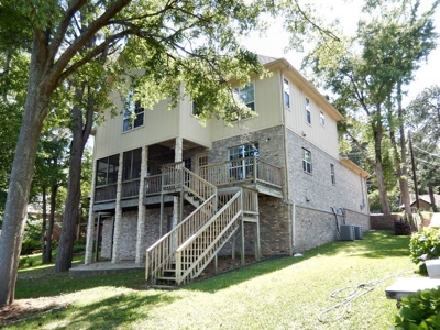 Luxury Waterfront Home On Hideaway Lake In East Texas - image 44