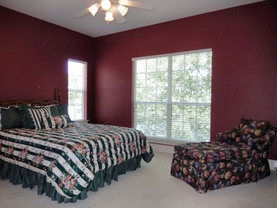 Luxury Waterfront Home On Hideaway Lake In East Texas - image 49