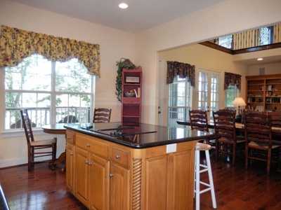 Luxury Waterfront Home On Hideaway Lake In East Texas - image 15