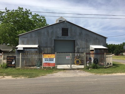 Gerald E Little Estate Auction! - image 41