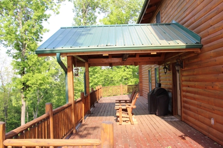 Stunning Log Home in Central KY on 50 Acres - image 17