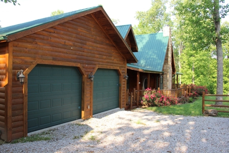 Stunning Log Home in Central KY on 50 Acres - image 32