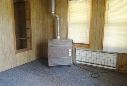 Northeast Kansas Minimum Opening Bid Internet Only Auction - image 4