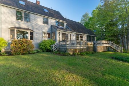 Maine Oceanfront Cottage for Sale in Brooklin - image 4