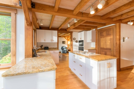 Maine Oceanfront Cottage for Sale in Brooklin - image 19