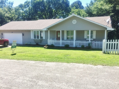 Country Home for sale in Marion County Arkansas - image 1