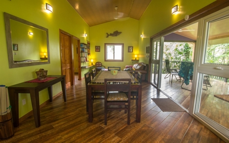 Beautiful Rain Forest Home & Botanical Garden Bocas del Toro - image 3