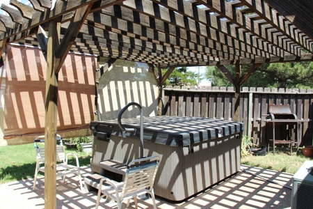 Hunting Lodge - Country Home in Ashland, Kansas - Red Hills - image 39