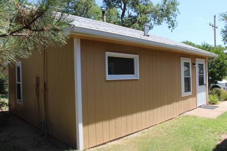 Hunting Lodge - Country Home in Ashland, Kansas - Red Hills - image 40