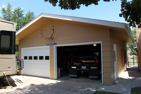 Hunting Lodge - Country Home in Ashland, Kansas - Red Hills - image 37
