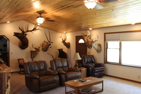 Hunting Lodge - Country Home in Ashland, Kansas - Red Hills - image 5