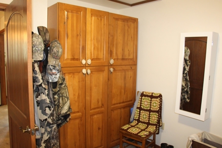 Hunting Lodge - Country Home in Ashland, Kansas - Red Hills - image 31