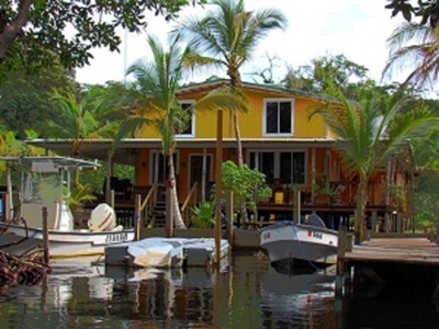 Off-grid Oceanfront Bocas del Toro Home has 2 docks in place - image 1