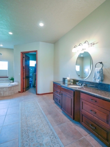Country Home Acreage Walla Walla WA Walla Walla Wine Country - image 15
