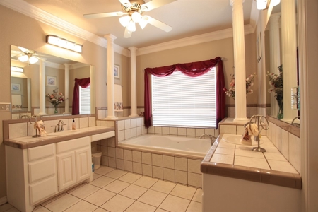 Beautiful Family Home With 2 Acres!! - image 13