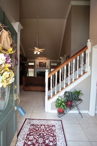 Beautiful Family Home With 2 Acres!! - image 1