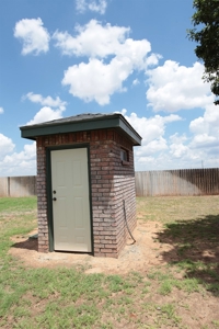 Beautiful Family Home With 2 Acres!! - image 24