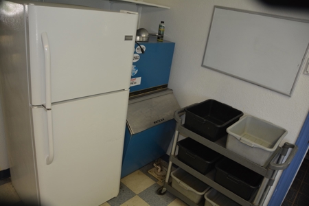 Heather's Restaurant - image 19