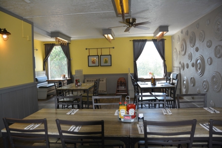Heather's Restaurant - image 10