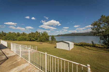 Greers Ferry Lake Front Home For Sale!! - image 34