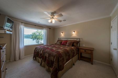 Greers Ferry Lake Front Home For Sale!! - image 11