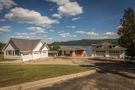 Greers Ferry Lake Front Home For Sale!! - image 1