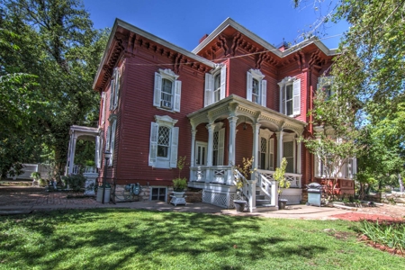 Historic Prescott / Foley Home in Salina, Kansas For Sale - image 3