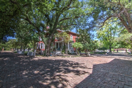 Historic Prescott / Foley Home in Salina, Kansas For Sale - image 6