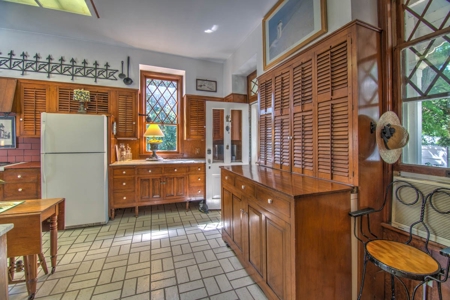 Historic Prescott / Foley Home in Salina, Kansas For Sale - image 25