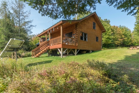 North Maine Woods Log Cabin Retreat - image 29