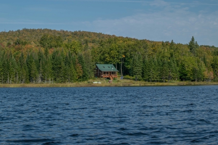 North Maine Woods Log Cabin Retreat - image 24