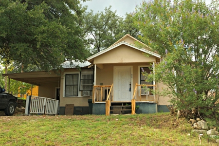 Fourplex Investment In Sonora, Texas - image 12