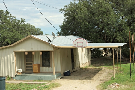 Fourplex Investment In Sonora, Texas - image 5