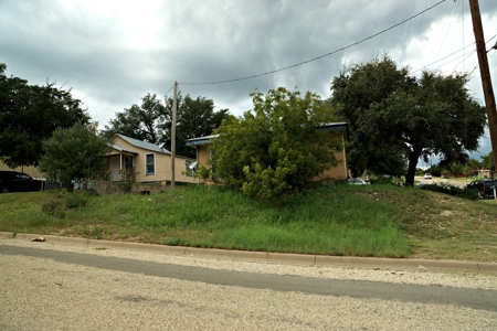 Fourplex Investment In Sonora, Texas - image 6