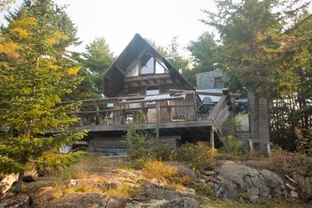 Waterfront Camp for Sale in Lubec - image 1