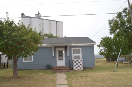 Coldwater Kansas Country Home For Sale - image 11