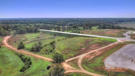 Commercial Land for Sale in South Central Missouri Ozarks - image 1