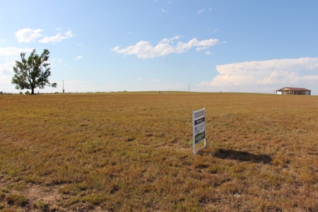 Rarely does a lake view building site in Southwestern Kansas - image 44