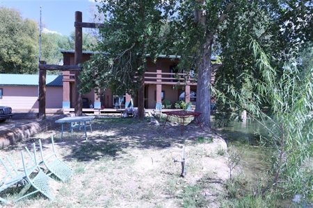 Country Estate Home custom built with man made lake - image 11