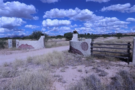 Country Estate Home custom built with man made lake - image 42