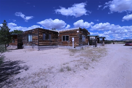 Country Estate Home custom built with man made lake - image 30
