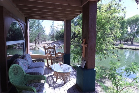 Country Estate Home custom built with man made lake - image 6