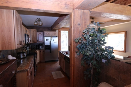 Country Estate Home custom built with man made lake - image 21