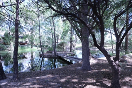 Country Estate Home custom built with man made lake - image 13