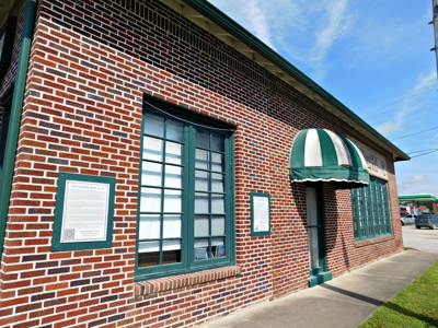 Thriving Retail Quilting Business in North Florida For Sale! - image 15