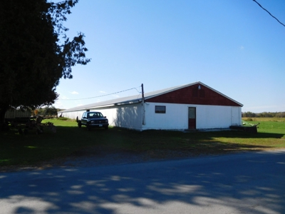 Large dairy farm - image 29