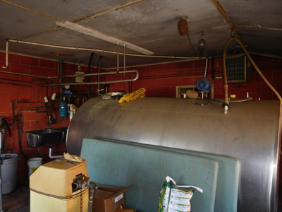 Large dairy farm - image 32