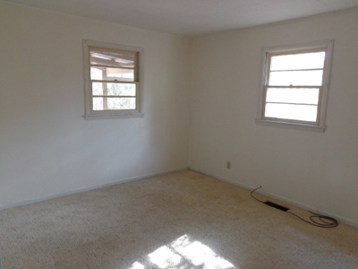 Investment or Rental Potential For Sale in Cherokee Village - image 9