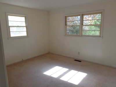 Investment or Rental Potential For Sale in Cherokee Village - image 11