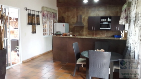 4 bedroom house for sale/rent in Coronado with casita. - image 4